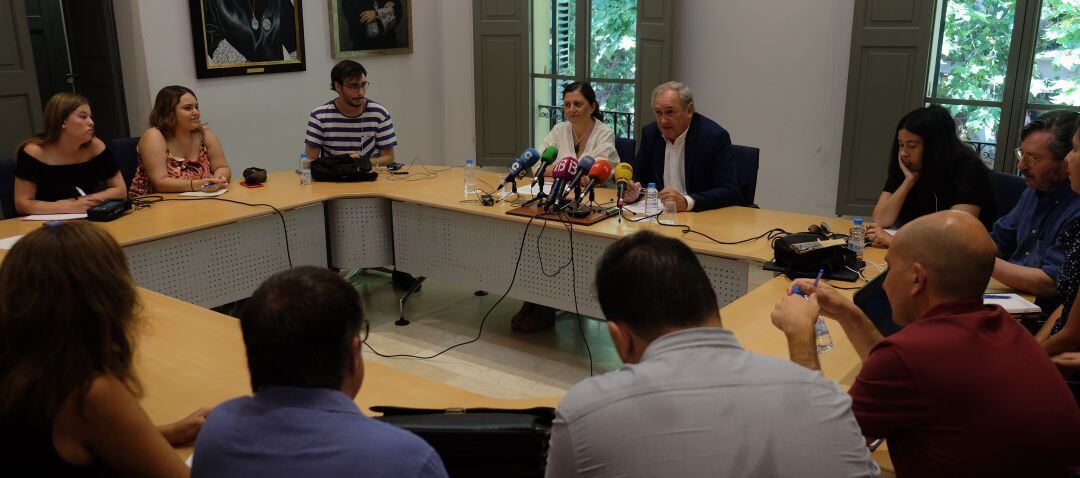 Presentación de los datos del Colegio de Abogados