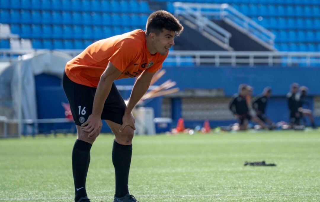 Álex Quintanilla en un entrenamiento de la UD Ibiza