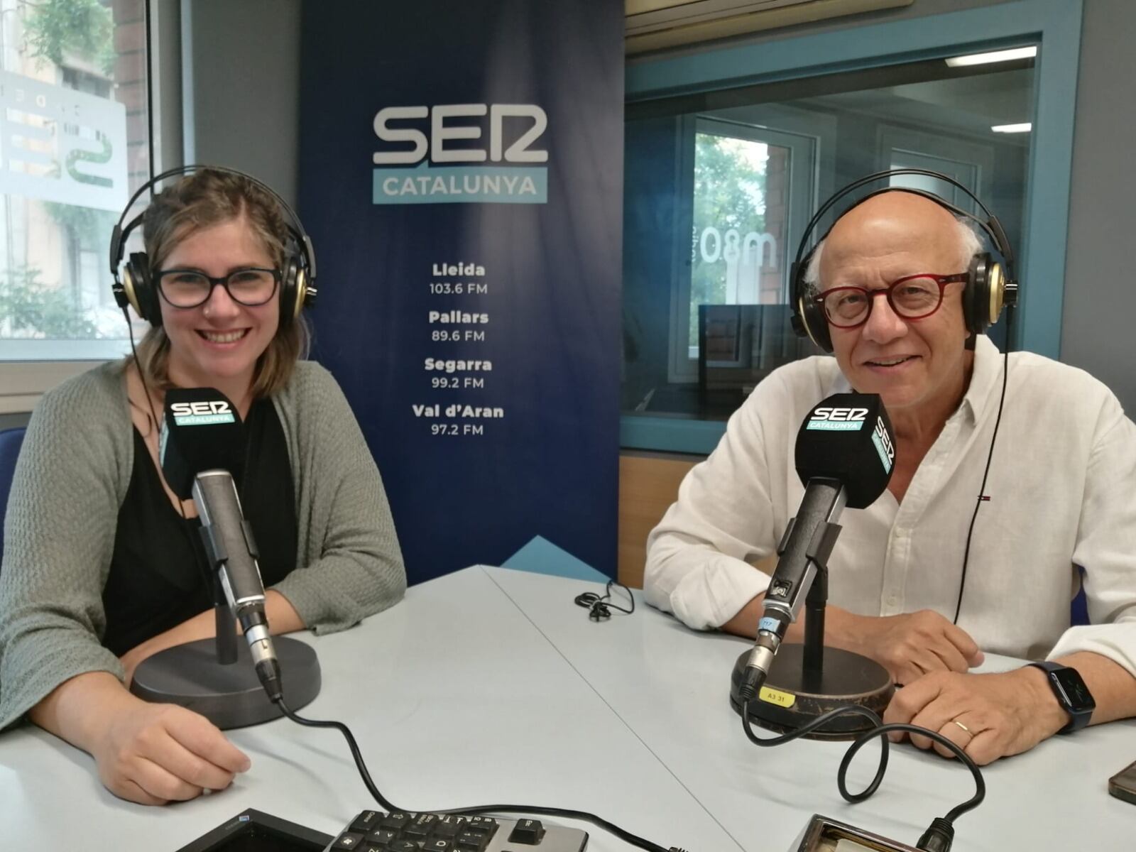 Cristina Casas i Eduard Solé, secretària tècnica i president del Comitè d'Ètica d'Investigació de l'Arnau de Vilanova.