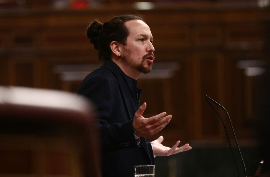 El secretario general de Podemos y vicepresidente segundo del Gobierno, Pablo Iglesias, interviene durante una sesión de Control al Gobierno celebrada en el Congreso de los Diputados.