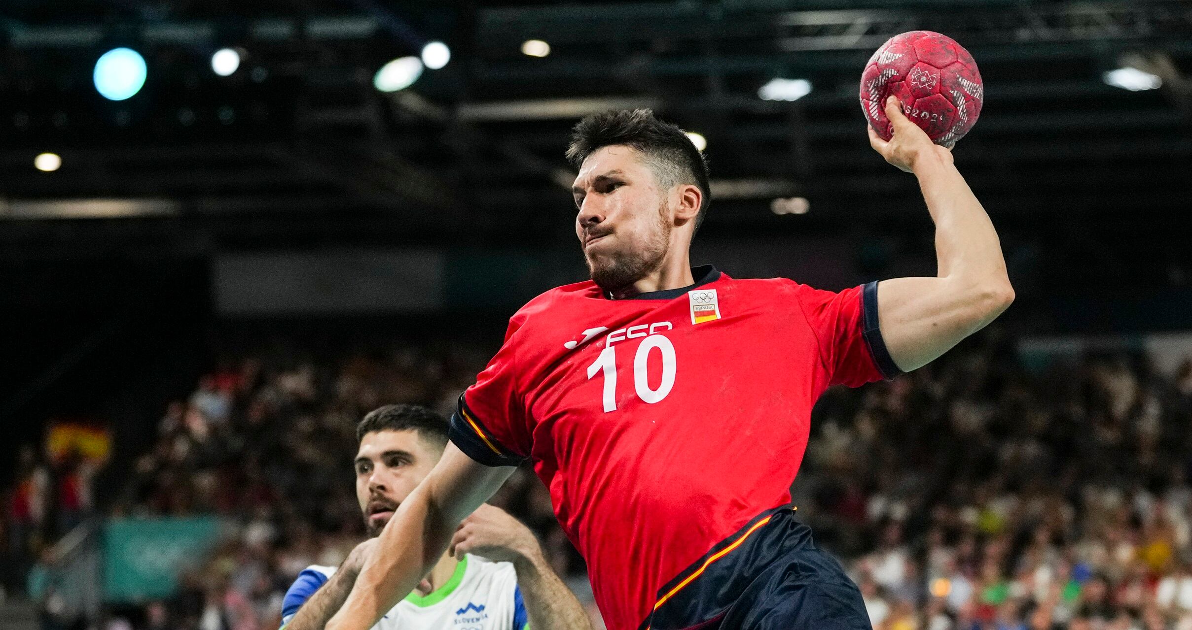 PARIS, FRANCE - JULY 27: Dujshebaev Alex (ESP) in action during the Men&#039;s Preliminary Round Group A, handball match played between Spain and Slovenia at South Paris Arena 6 during the Paris 2024 Olympics Games on July 27, 2024 in Paris, France. (Photo By Alvaro Diaz/Europa Press via Getty Images)