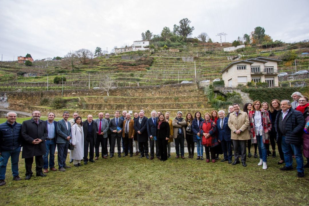 El presidente de la Xunta de Galicia, alcaldes de la zona y otras autoridades