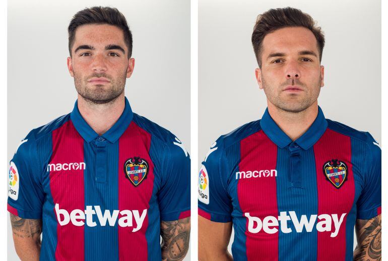 Jason y Toño, posando con la nueva camiseta del Levante