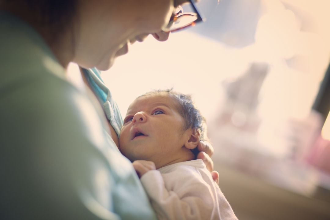 La hipertricosis provoca un exceso de vello.