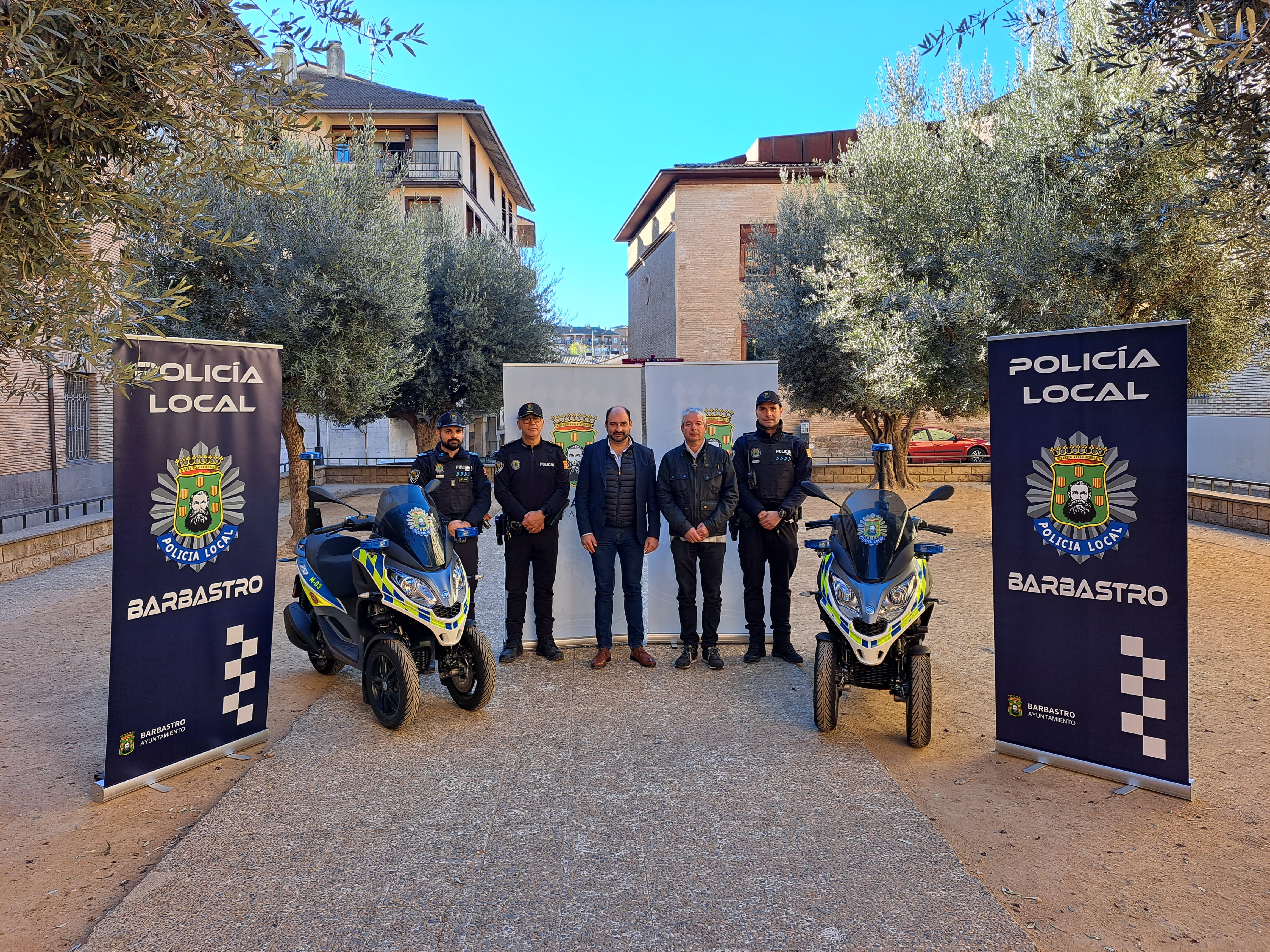 Presentación de las nuevas motos de la Policía Local de Barbastro