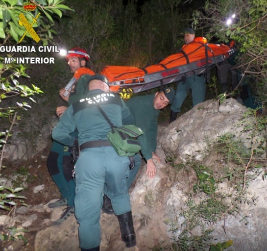 Momento del rescate del escalador en las Chorreras de Chulilla