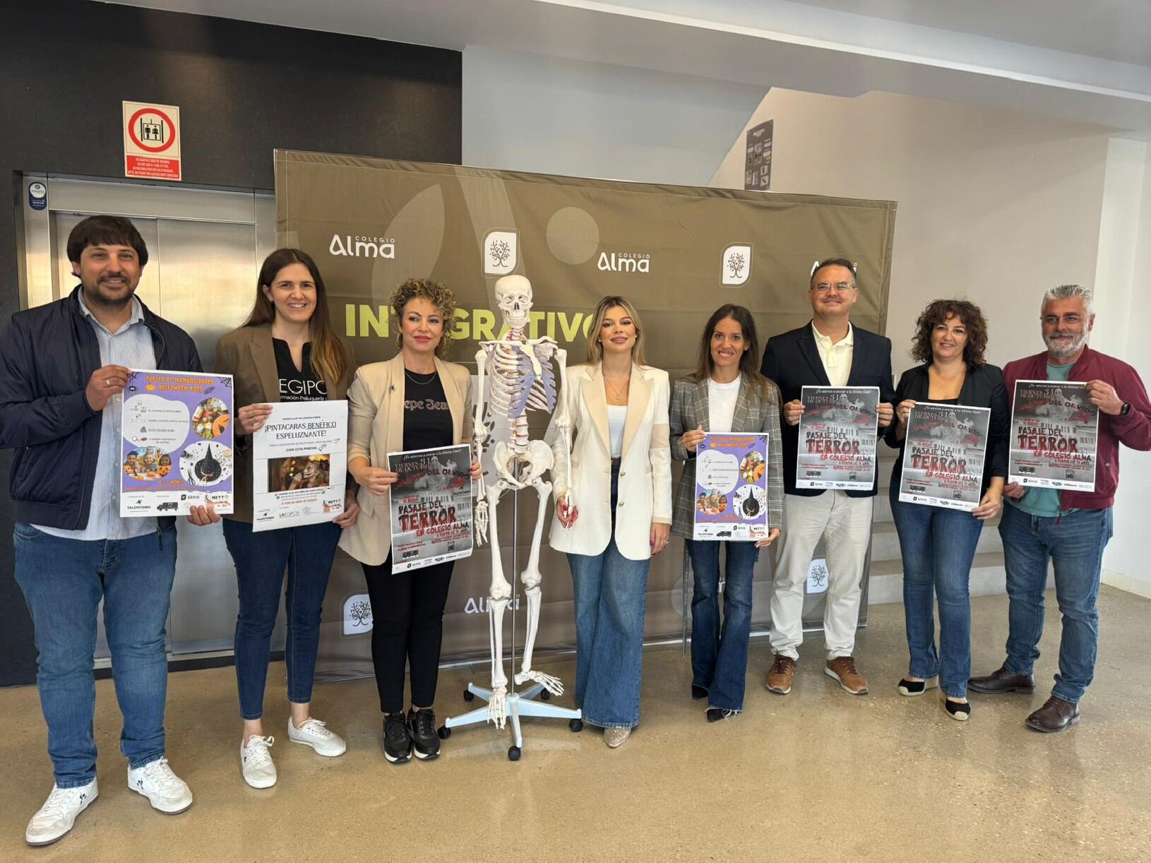 Presentación de los talleres de Halloween en el colegio Alma