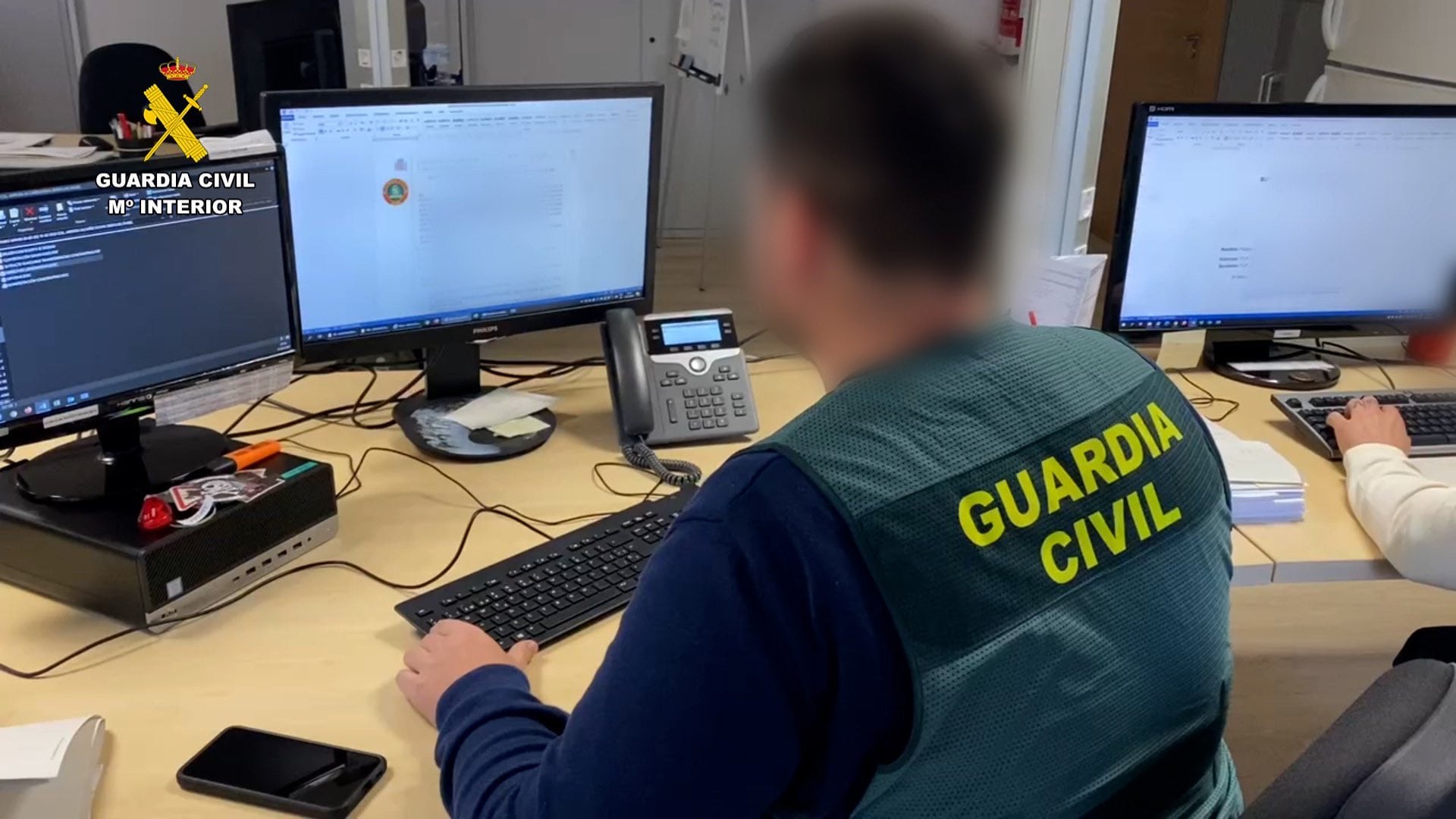 Operación de la Guardia Civil contra las estafas en internet.