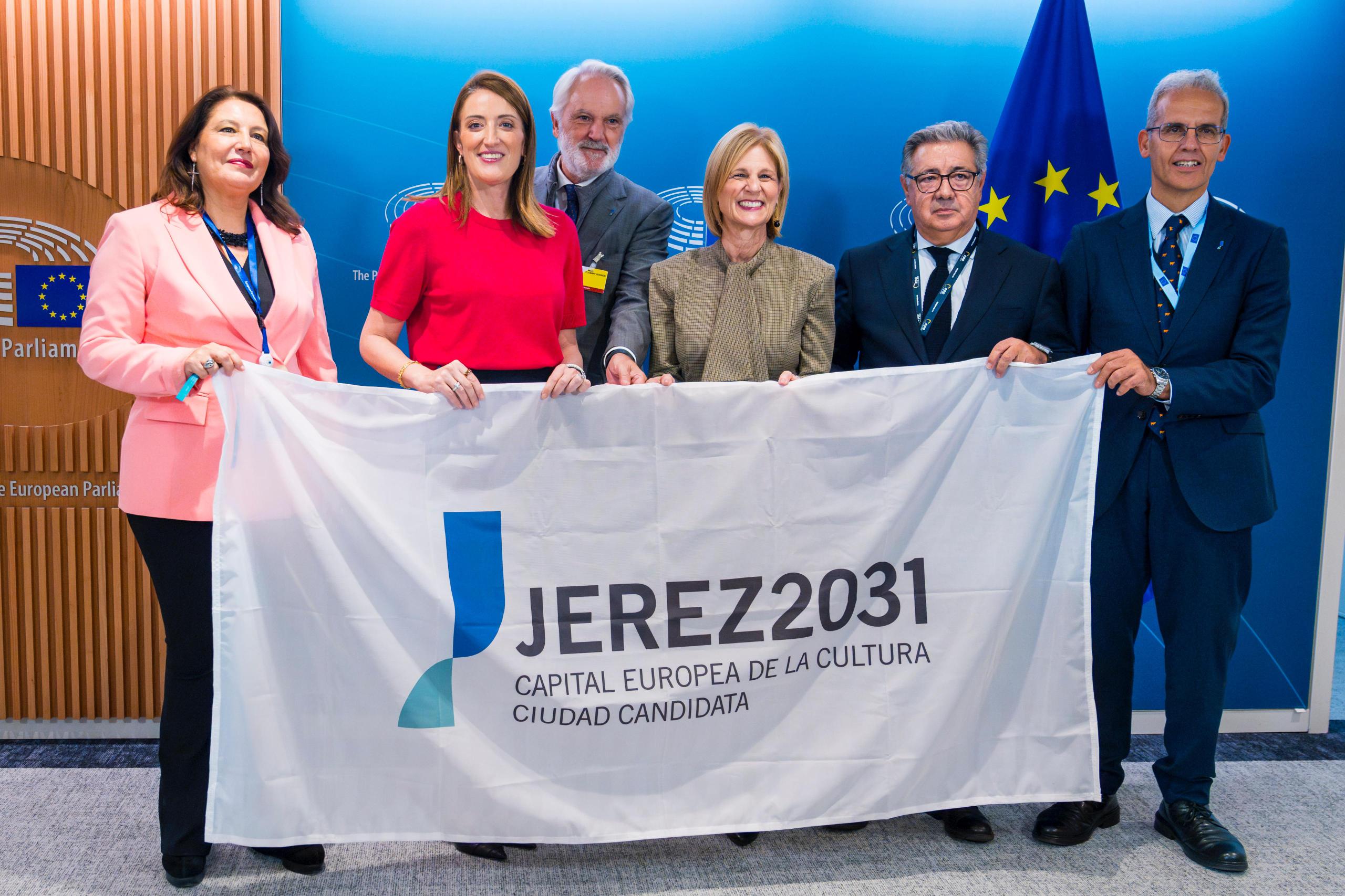 La alcaldesa de Jerez junto a la presidenta del Parlamento Europeo