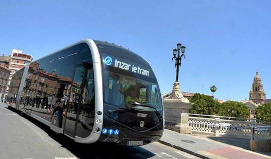 El PP de Murcia anuncia que &quot;el tranvibús de Ballesta logra fondos europeos por 21 millones de euros&quot;