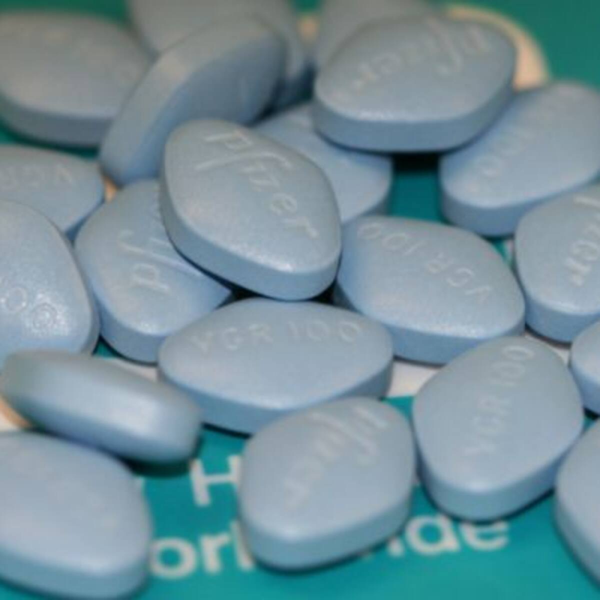La Policía Local de Santander detiene a un joven con casi 200 pastillas de viagra