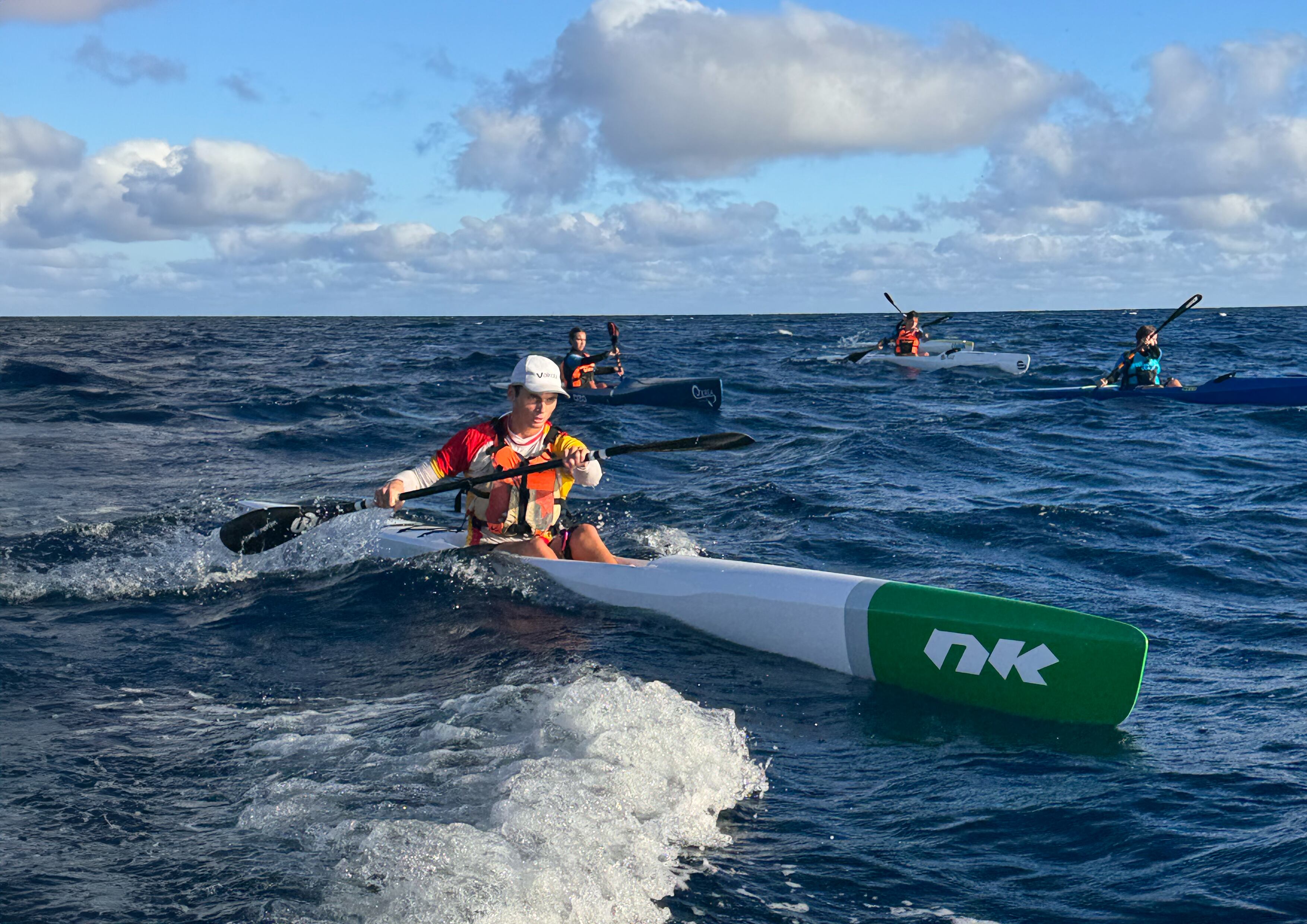 Varios palistas del club de piragüismo Marlines de Lanzarote.