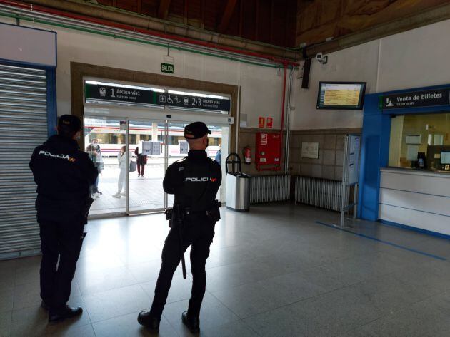 Se intensifican los controles en las estaciones de tren y autobuses