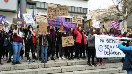 Jóvenes asistentes a celebración del 8 de Marzo en Puertollano