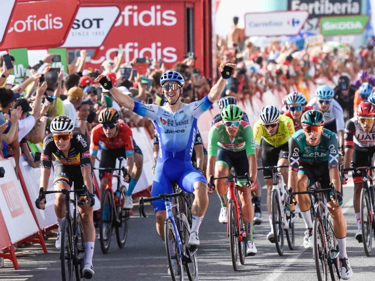 Kaden Groves vuela en Cabo de Gata