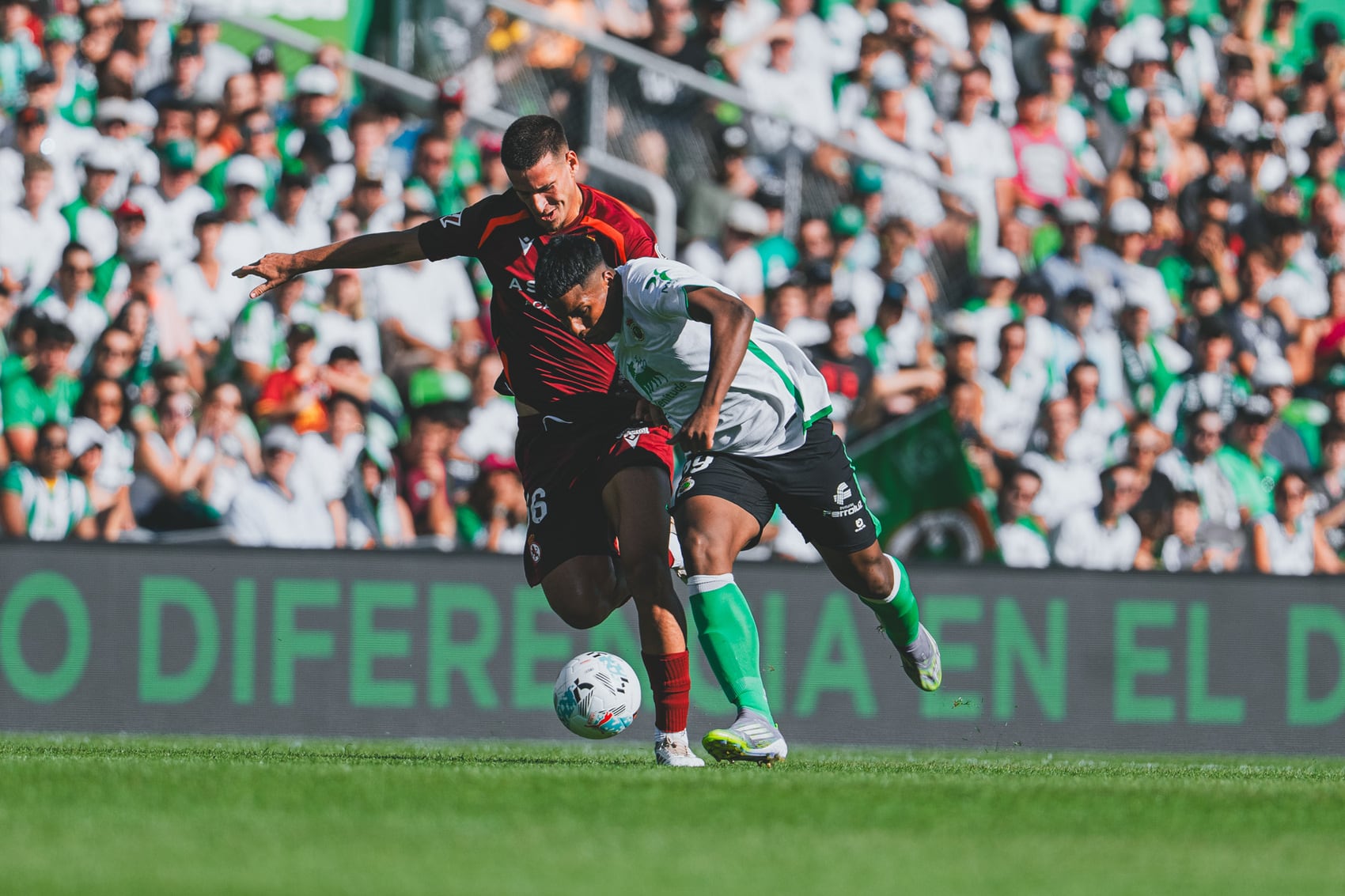 Barzic es una pieza importante para Llona.