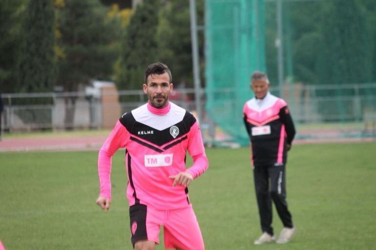 David Torres en un entrenamiento en la Pista de Atletismo 