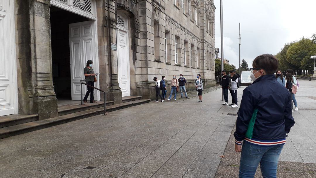 Entrada instituto Valle Inclán