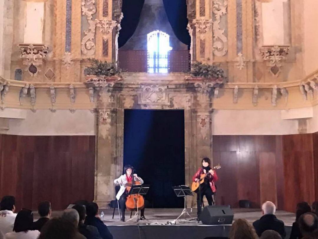 Actuación musical en el Monestir de Simat de la Valldigna 