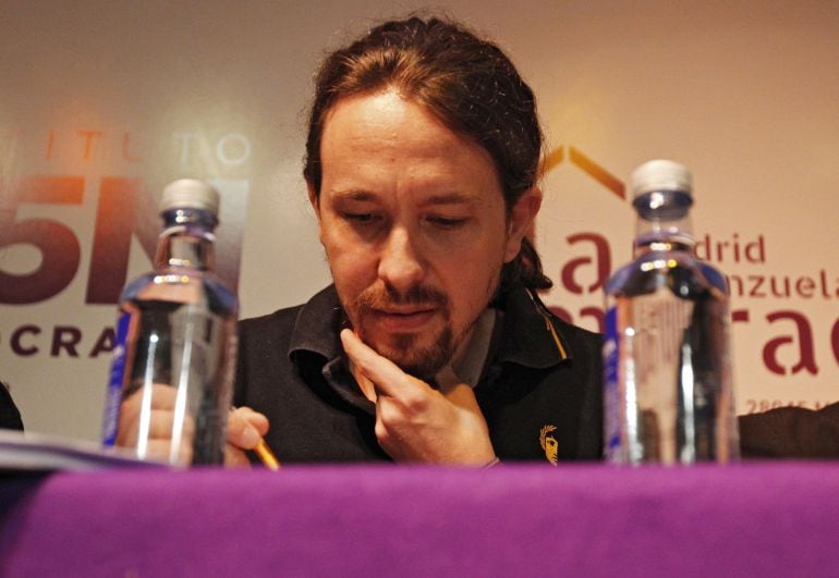 El secretario general de Podemos, Pablo Iglesias, durante la presentación del libro &#039;Horizontes neoliberales en la subjetividad&#039;, de Jorge Alemán