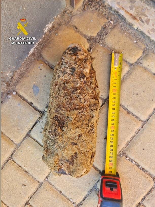 Aspecto del artefacto explosivo de la Guerra Civil encontrado en Tierz