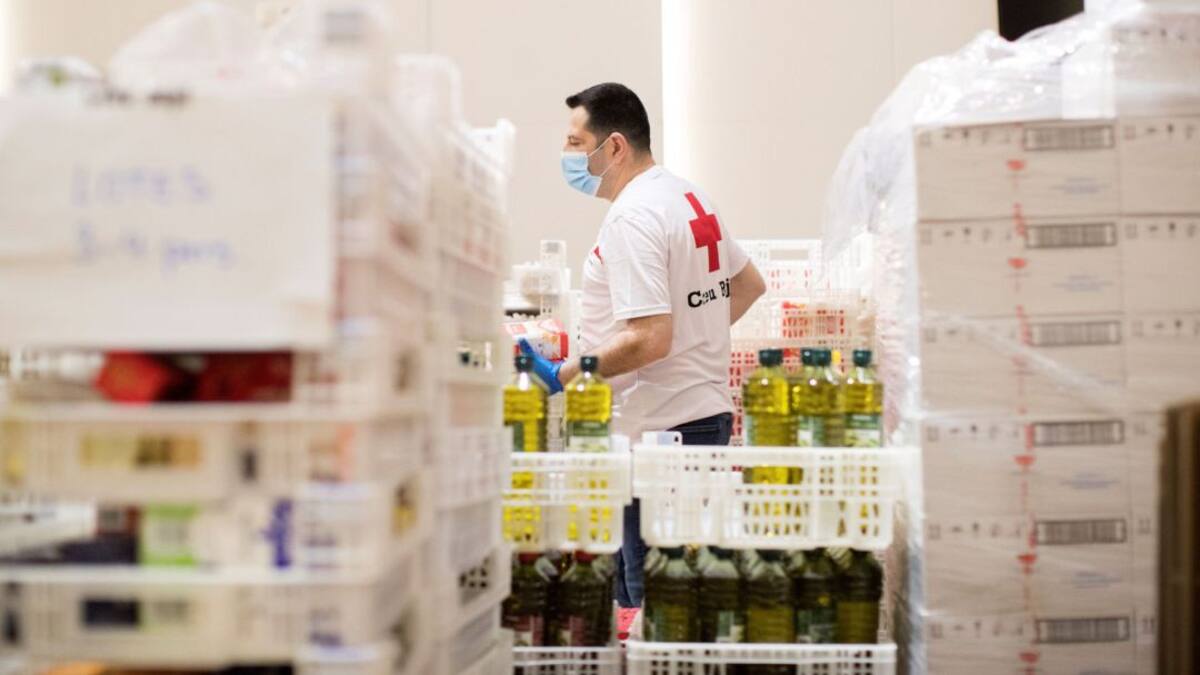 Crónica sobre la pobreza derivada del coronavirus, en 'Hora 25' Fin de Semana