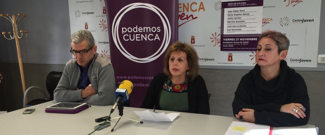 García (c) en una imagen de archivo