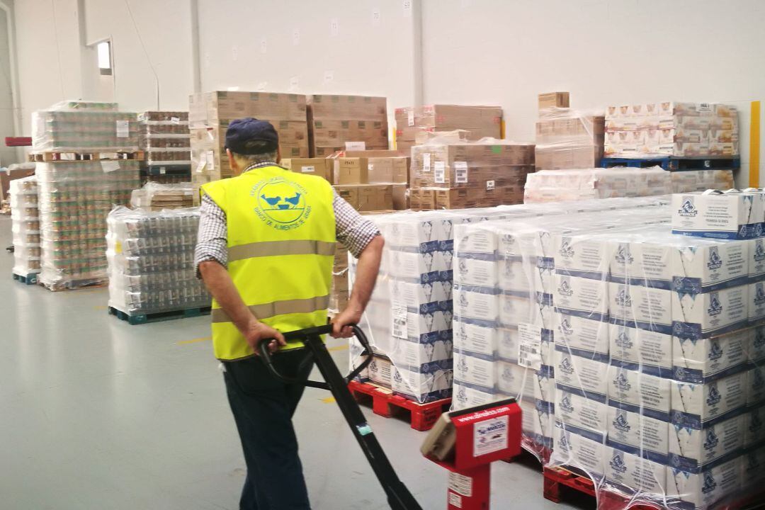 Imagen del almacén del Banco de Alimentos de Álava.