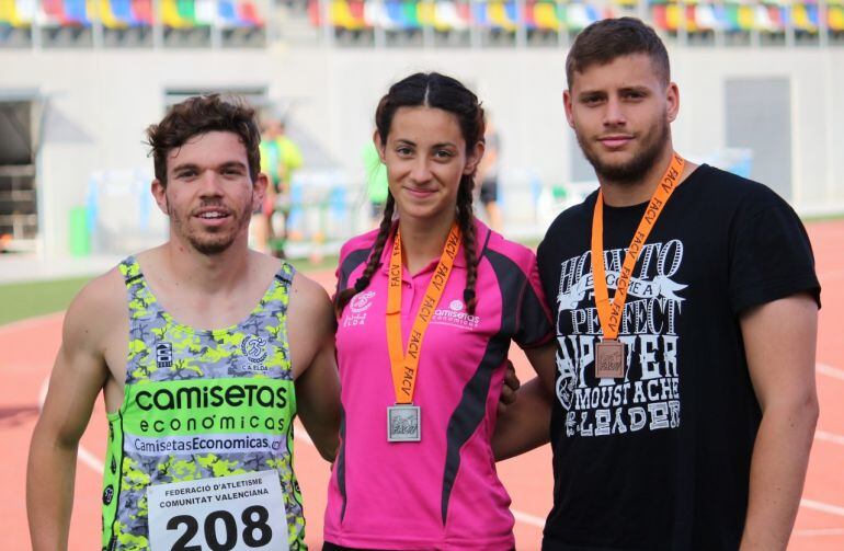 Medallistas del Camisetas Económicas Elda en Castellón