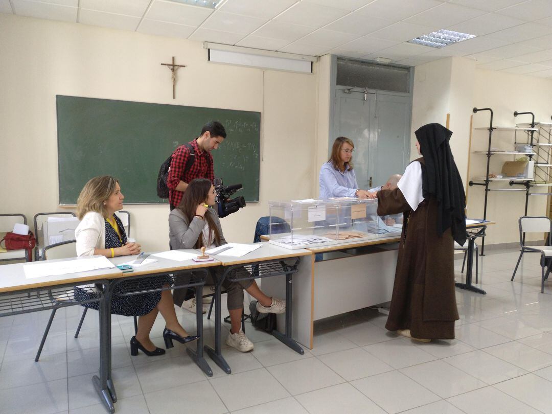 Votación en el Colegio Diocesano