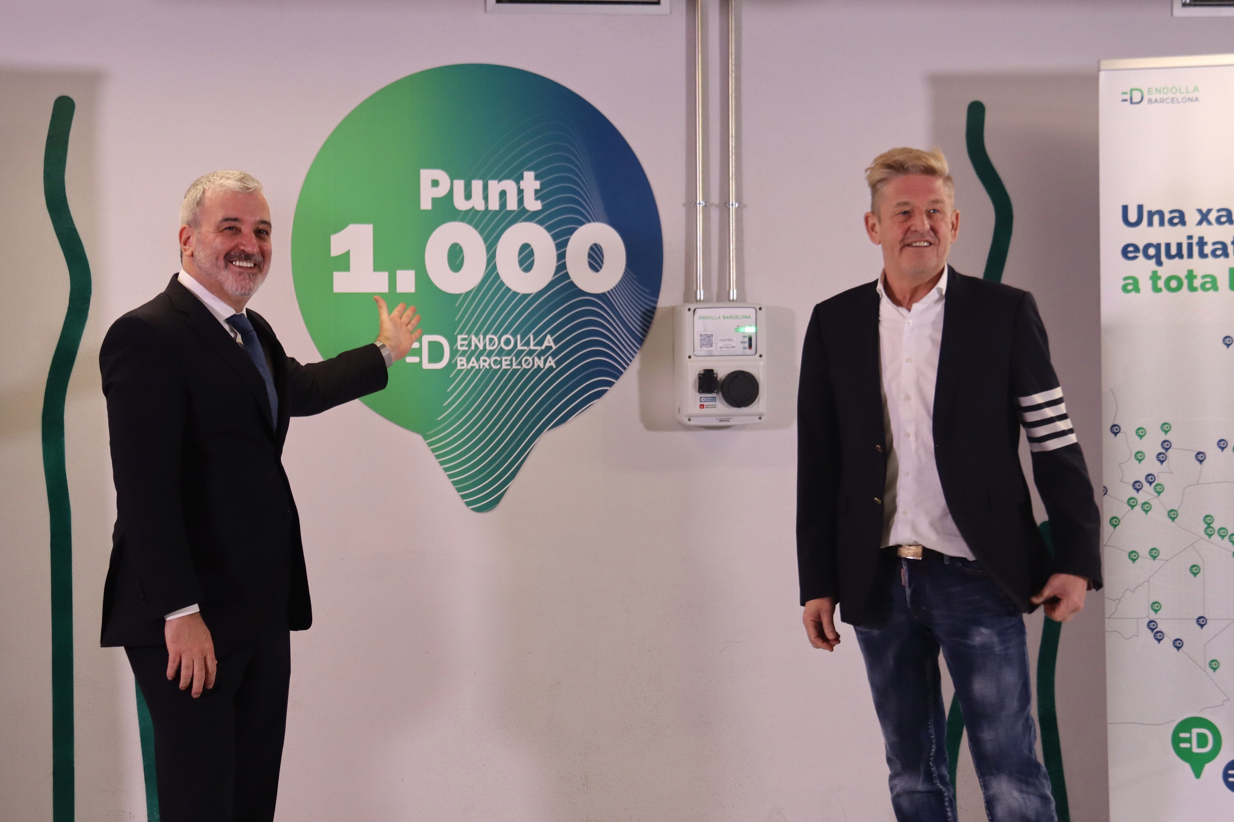 L'alcalde de Barcelona, Jaume Collboni, i el CEO de Cupra i Seat, Wayne Griffiths (ACN)