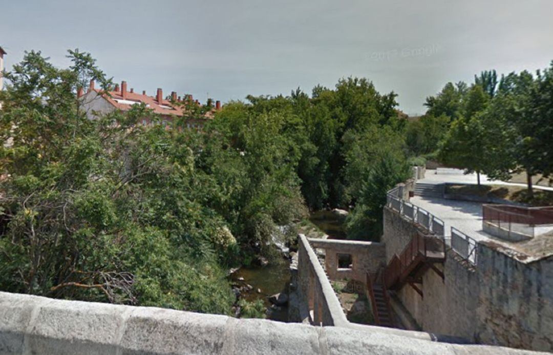 Tramo del Río Eresma junto al puente de San Lorenzo