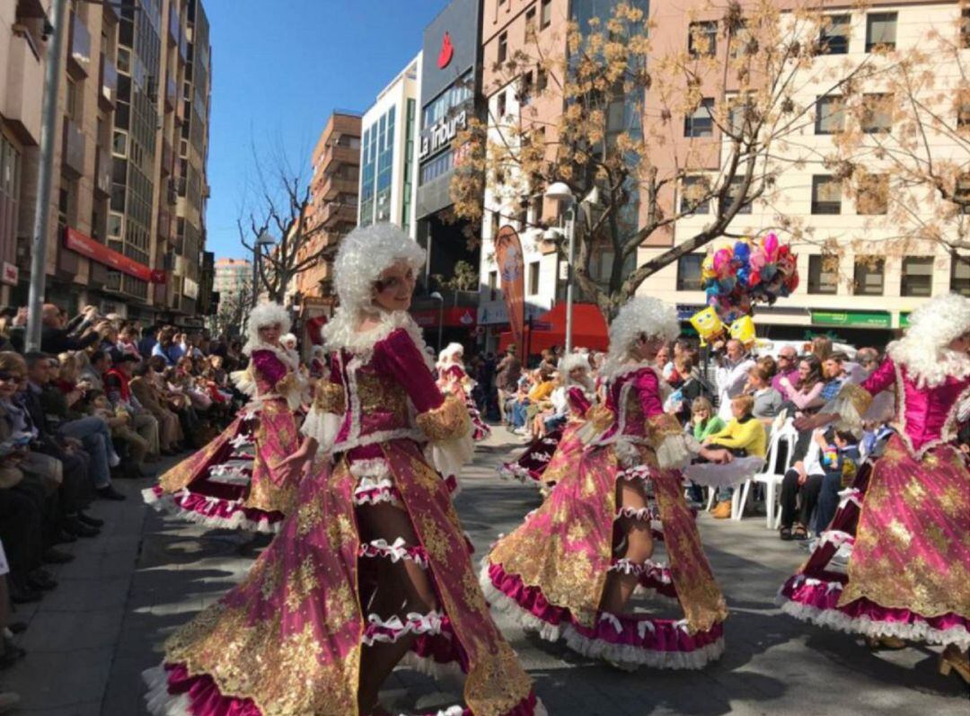 43 peñas y asociaciones de 6 provincias participarán en el desfile
