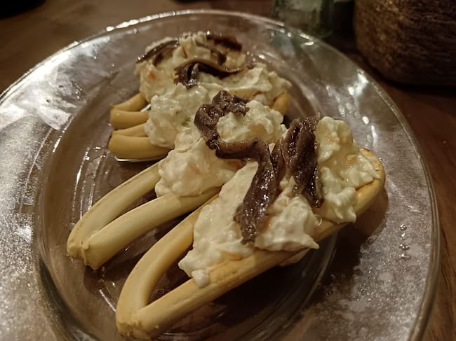 Marinera de ensaladilla con rosquillas