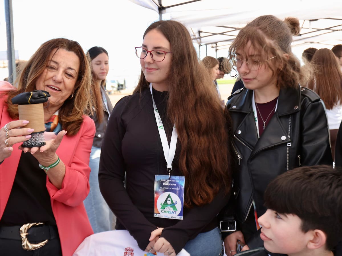 Lanzamiento de satélites del tamaño de una lata de refresco desde Mairena del Alcor
