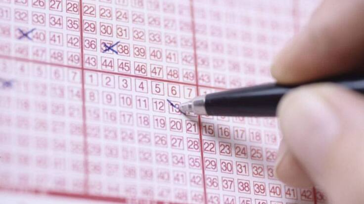 Hablamos con el lotero David Álvarez del cambio que la pandemia ha provocado en algo tan habitual como echar la Quiniela o la Bonoloto