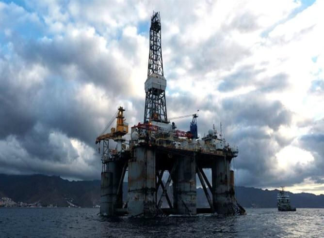 Planta petrolífera en el Puerto de Santa Cruz de Tenerife