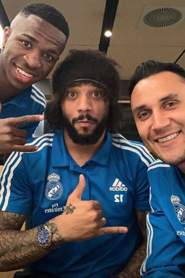 Foto de Marcelo, Keylor y Vinicius con el nuevo look del brasileño