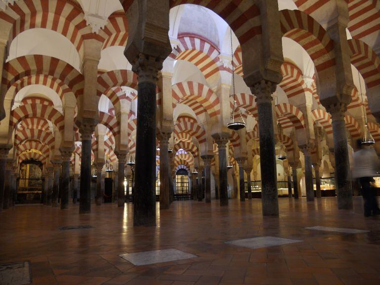 Imagel de interior de la Mezquita