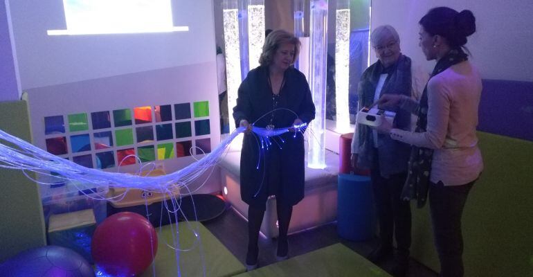 Teresa Vega visita el Centro de Atención Infantil Temprana de Amprompsi