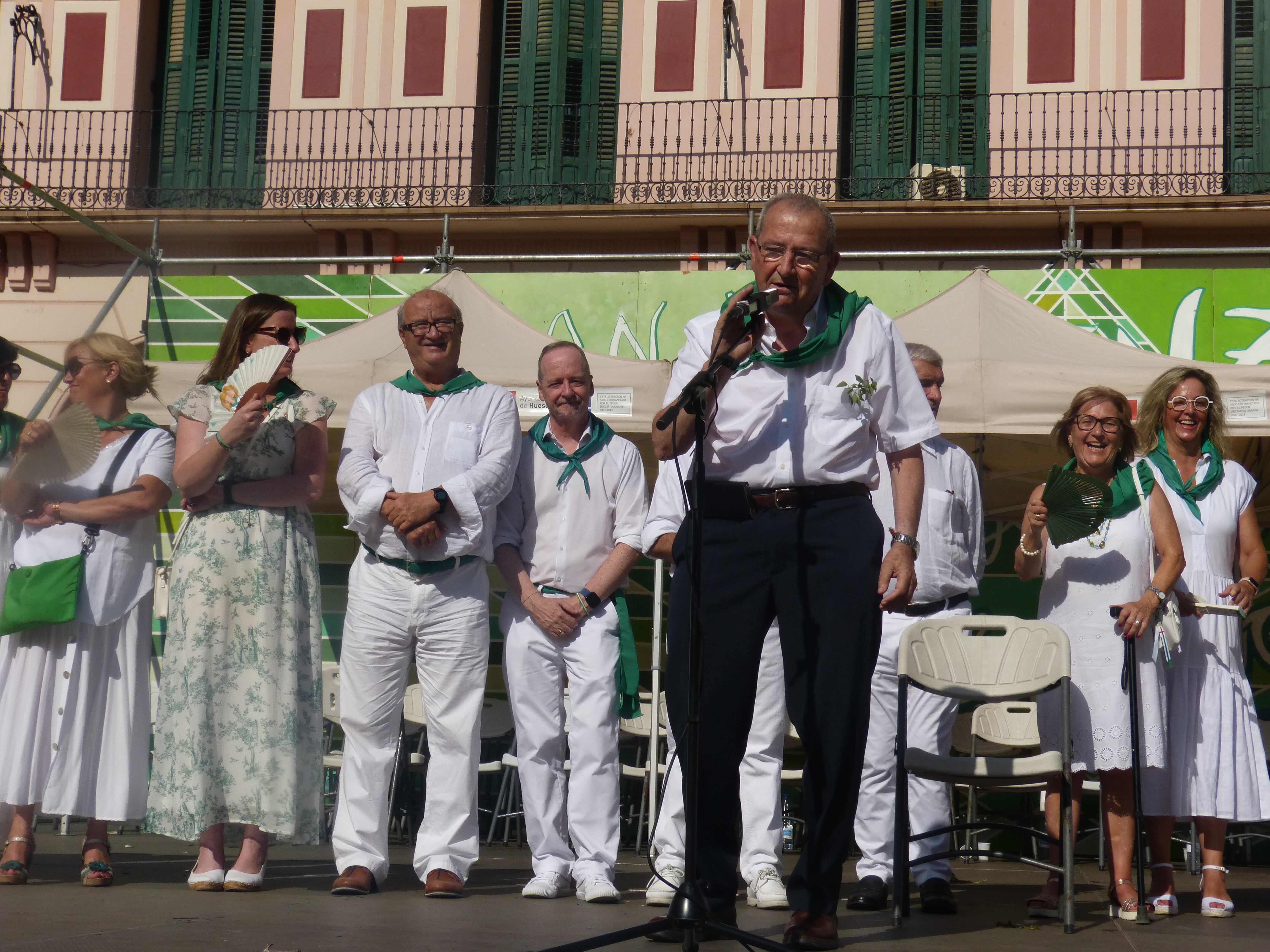 Lorenzo Otín, de Navasola, recibe el galardón de la Fiesta del Comercio de San Lorenzo 2022
