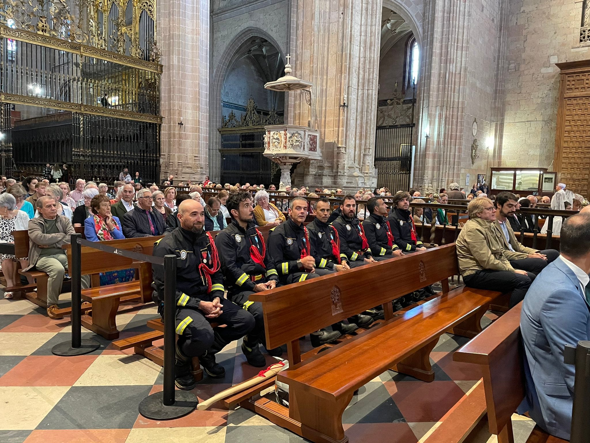 Misa en la catedral