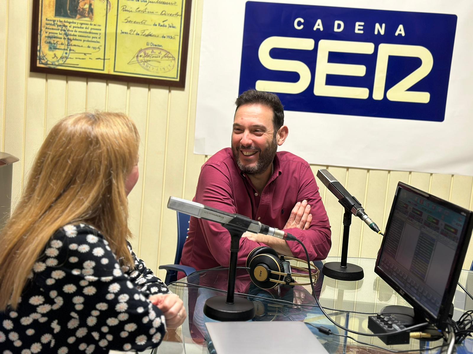 Toni Miranda en los estudios de Radio Jerez