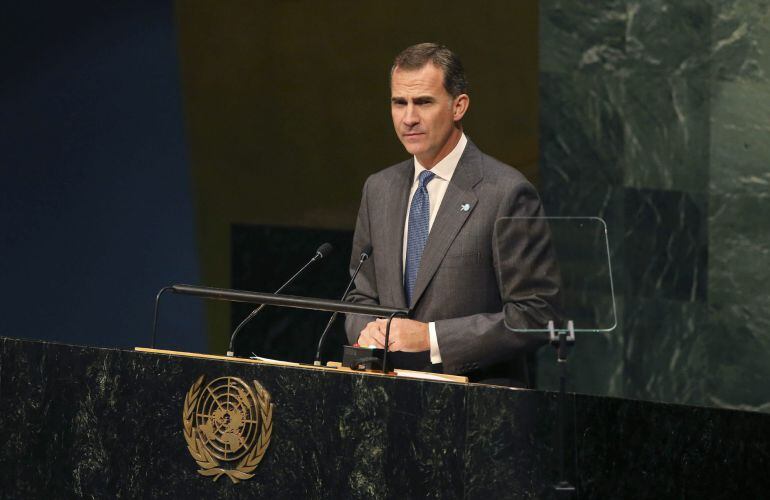 El rey Felipe VI interviene ante la Cumbre de Desarrollo Sostenible, que congrega a más de 150 jefes de Estado y de Gobierno para fijar la nueva agenda mundial que sustituirá a los Objetivos del Milenio, hoy en la sede de Naciones Unidas en Nueva York.