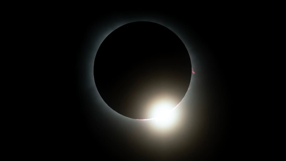 Así ha sido el eclipse solar total que ha dejado a oscuras a América del Norte y que se ha podido ver en algunos puntos de España