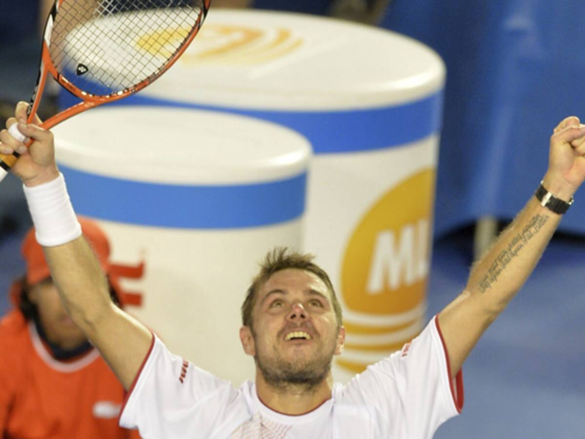 Wawrinka gana el Open de Australia frente a un maltrecho Nadal