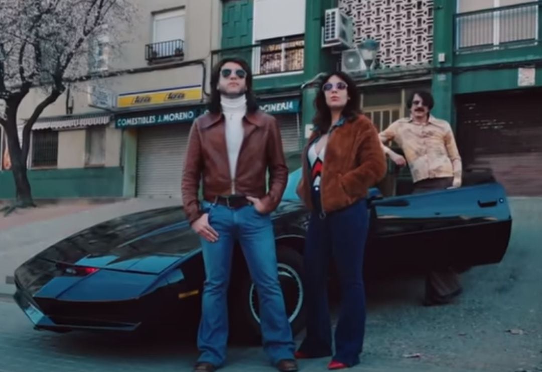 Ladilla Rusa en el videclip &#039;KITT y los coches del pasado&#039;.