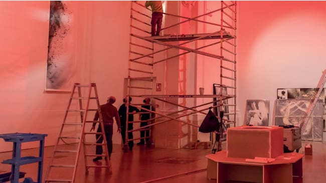 Imagen del montaje de la exposición 'La huella es el molde de la ausencia', de Tomy Ceballos. Sala Verónicas - Murcia