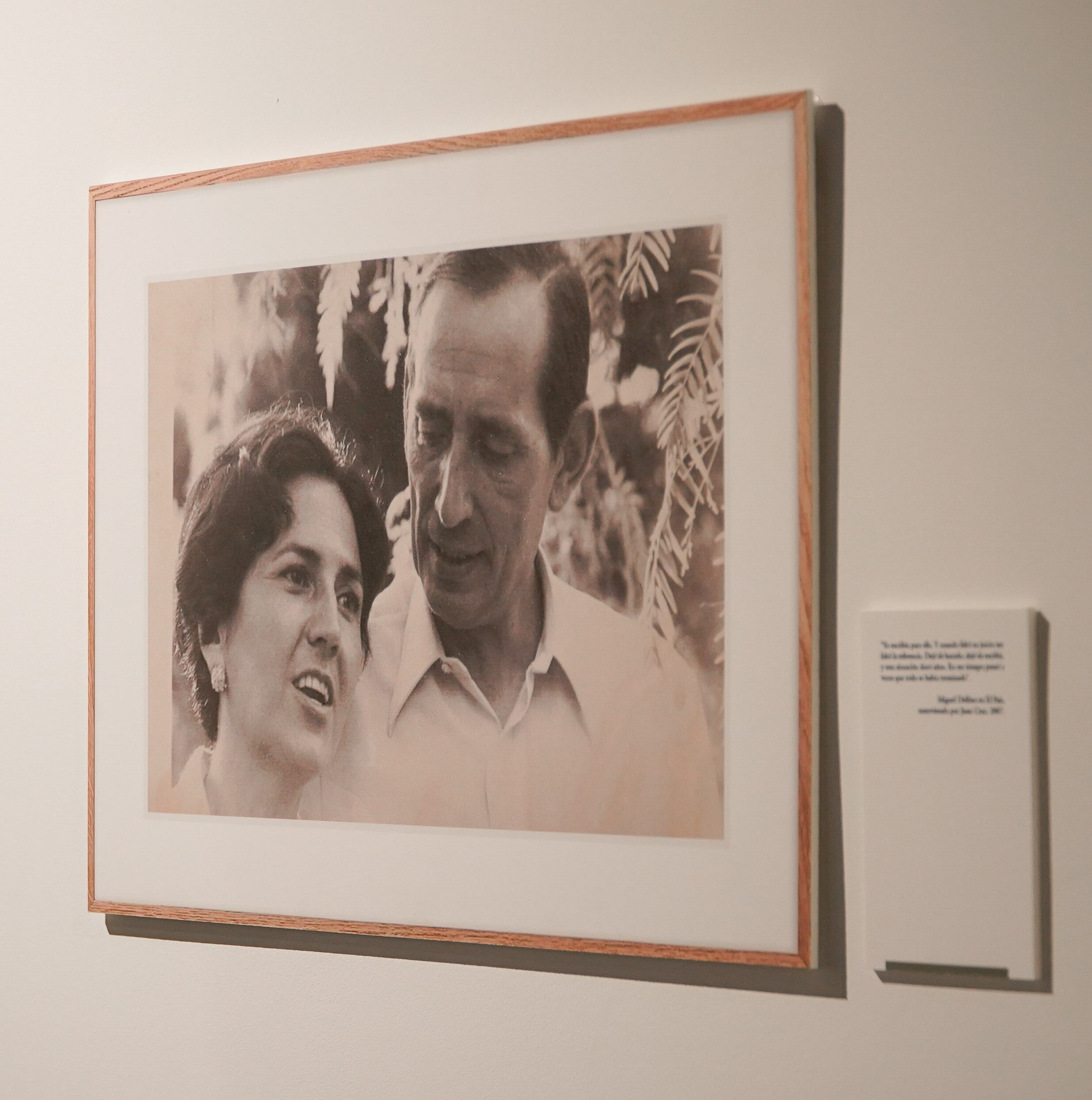 Imagen fotográfica de Ángeles y Miguel que se puede ver en la exposición abierta en Círculo Solidario