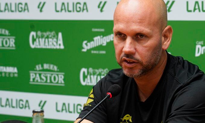 José Alberto López en la rueda de prensa de hoy en Los Campos de Sport del Sardinero